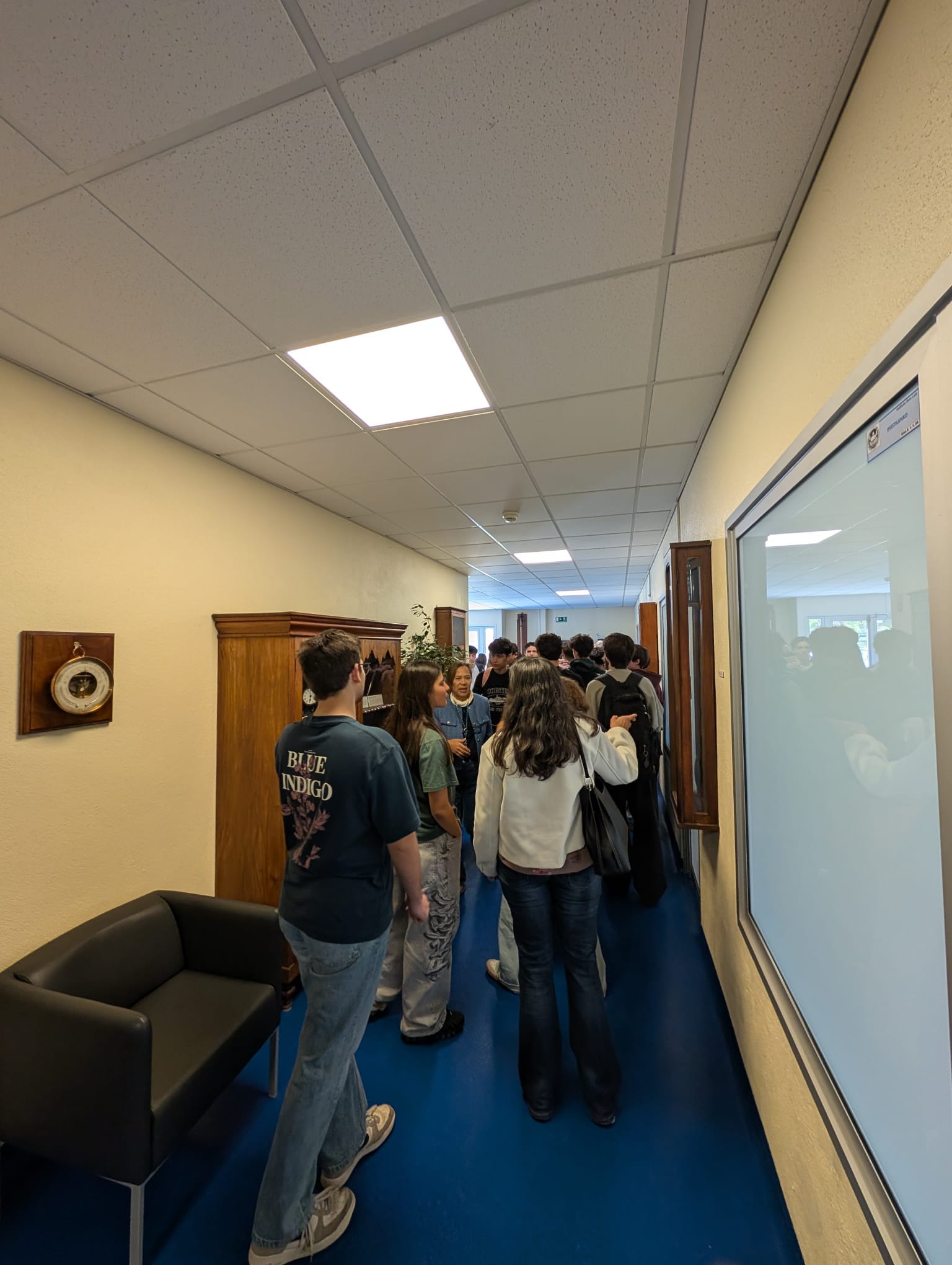 secondary school students visiting IDL, corridor