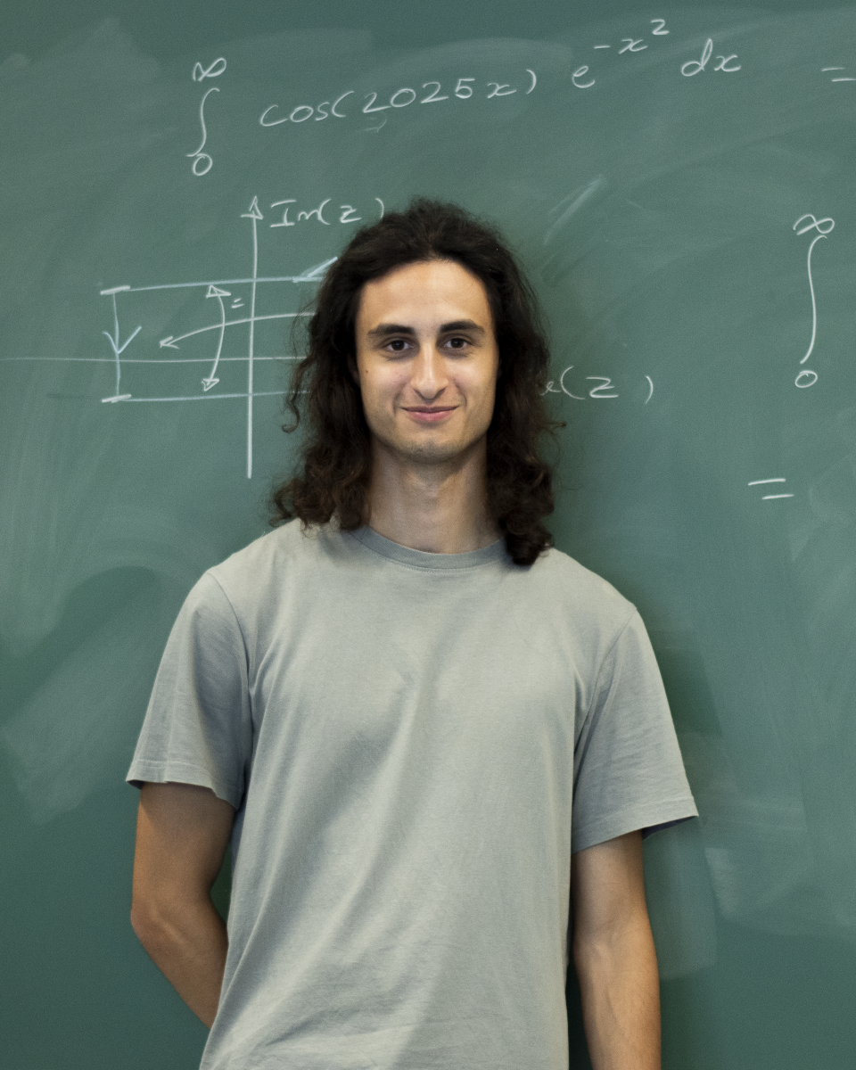 Rafael Hipólito, aluno de mestrado de matemática 