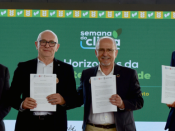 Foto da assinatura do protocolo.