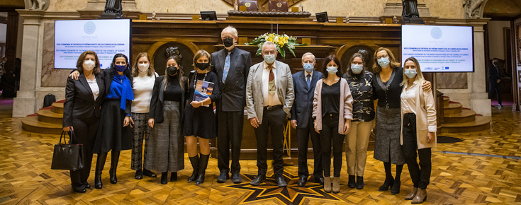 Membros da rede MedECC na Sala do Senado na Assembleia da República