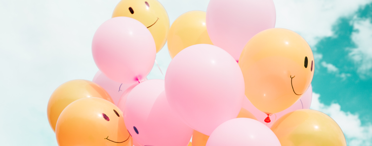 Balões com sorrisos