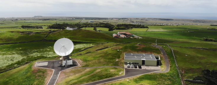 Estação RAEGE Santa Maria, Açores. A estação alberga um conjunto de equipamentos que nos permite estudar o nosso planeta através de tecnologia espacial.