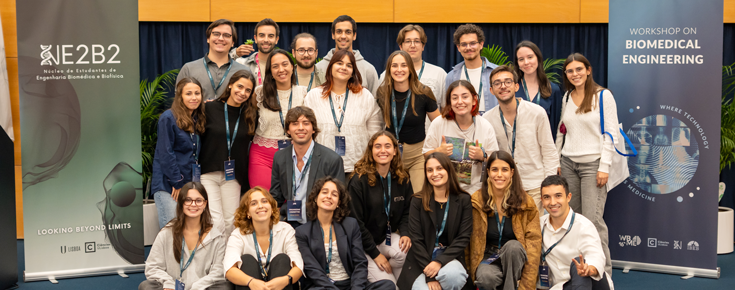 Foto de grupo da organização do evento