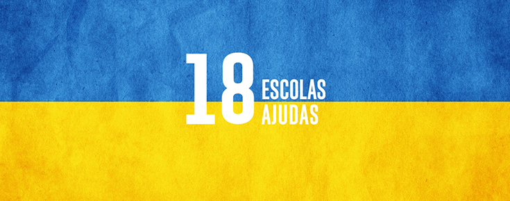 Título "18 Escolas, 18 Ajudas", sobre a bandeira da Ucrânia