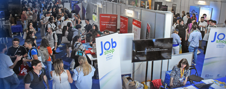 Fotografia de participantes numa anterior edição da Jobshop Ciências